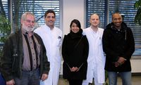 Ärzte der Klinik für Plastische und Handchirurgie begrüßen zwei Architekten im St. Georg