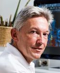 Chefarzt der Klinik für Thoraxchirurgie im Klinikum St. Georg Dr. med. Axel Skuballa