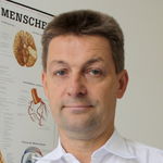 Chefarzt Dr. med. Gert Hennig